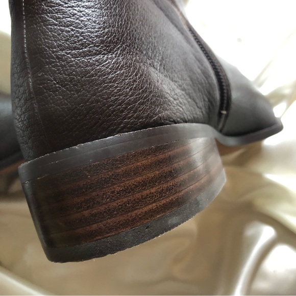 Linea Paolo Boots size 8.5, but run slightly small - Picture 13 of 13